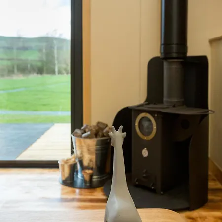 Apartment Ingleborough Luxury Pod With Hot Tub At Fell View Park