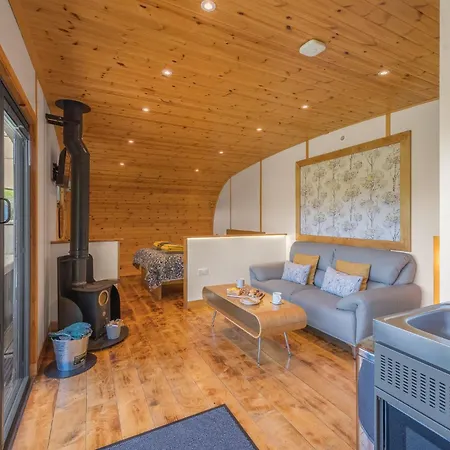 Ingleborough Luxury Pod With Hot Tub At Fell View Park דירה קירבי לונסדייל