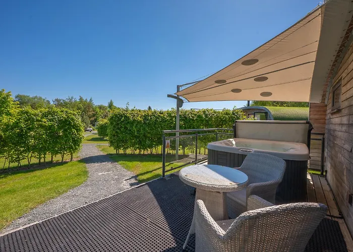 Ingleborough Luxury Pod With Hot Tub At Fell View Park Apartment